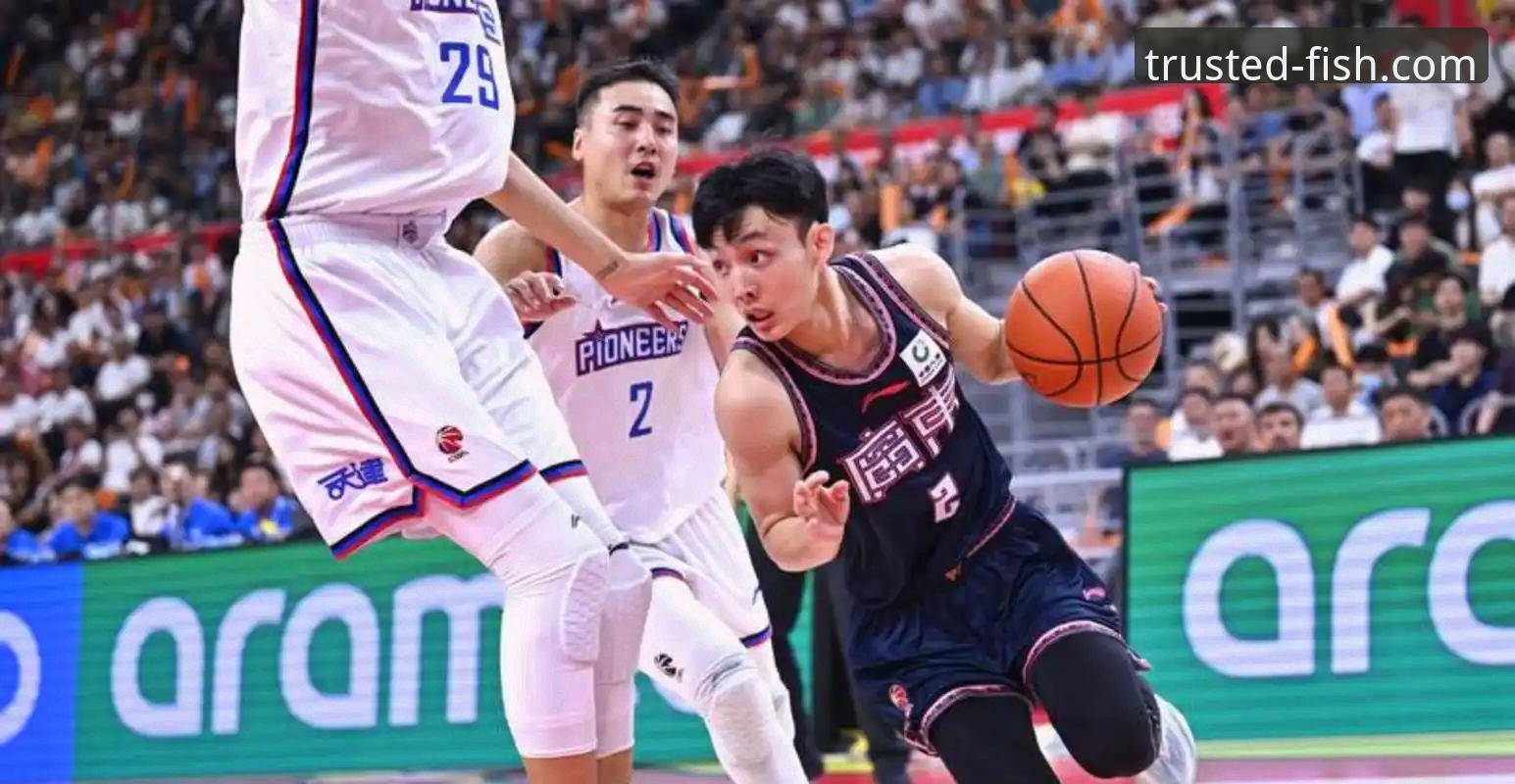 如何从一场酣畅淋漓的CBA大胜中，洞悉冠军球队的战术密码？